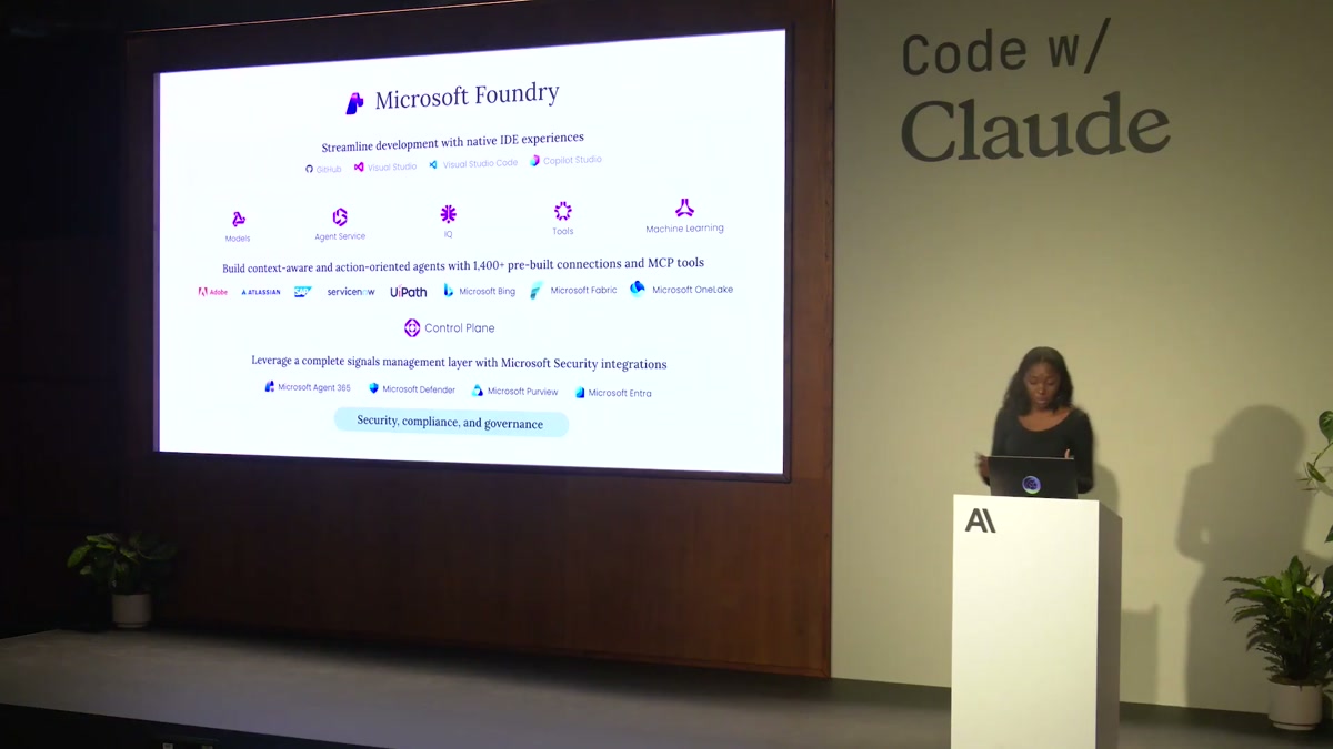 Microsoft Foundry概要スライド — 1,400以上のMCPツールとコネクタ、Adobe、Atlassian、SAP、ServiceNow、Microsoft Defender統合